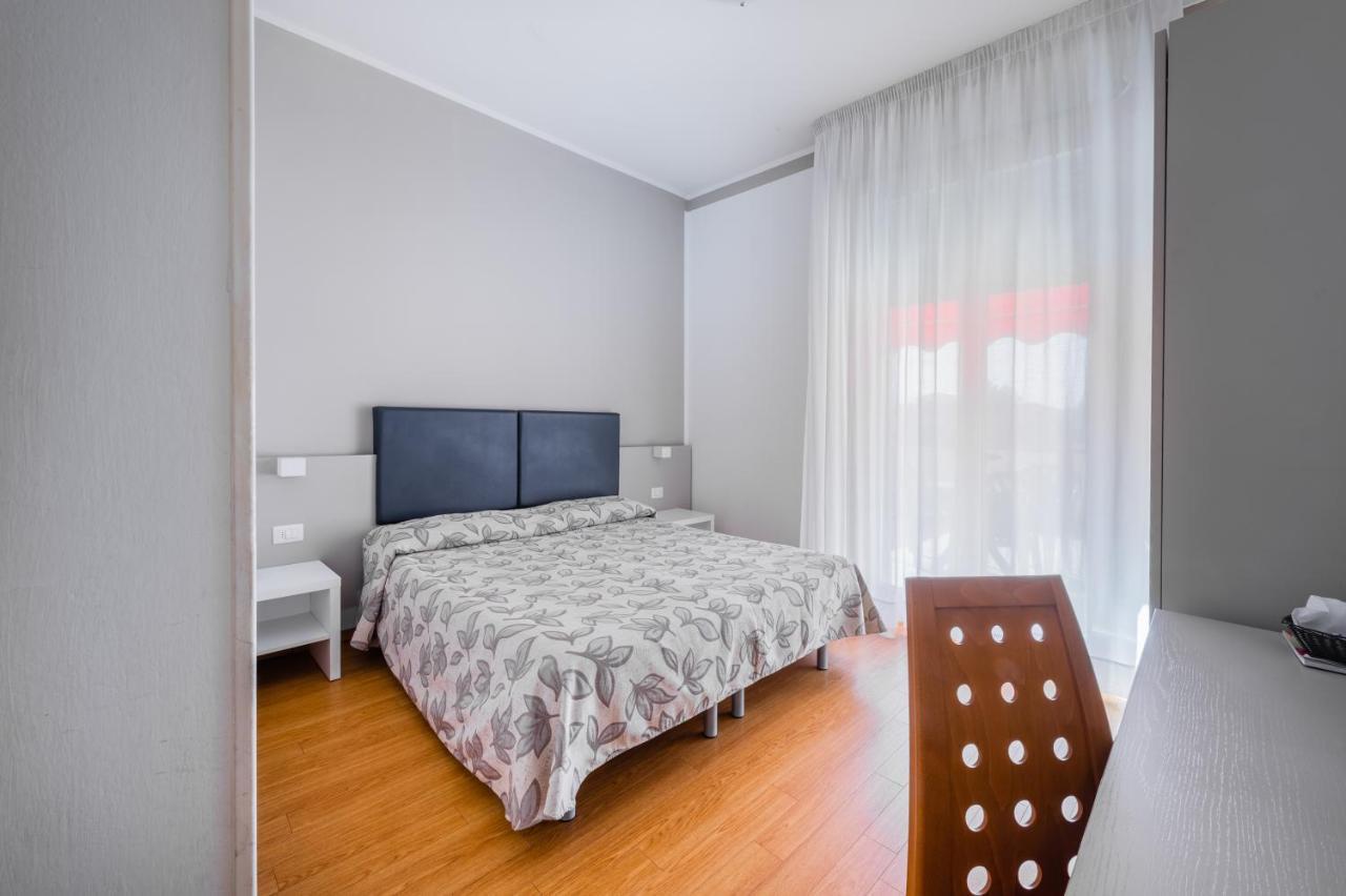 Hotel Del Corso Bibione Exterior foto
